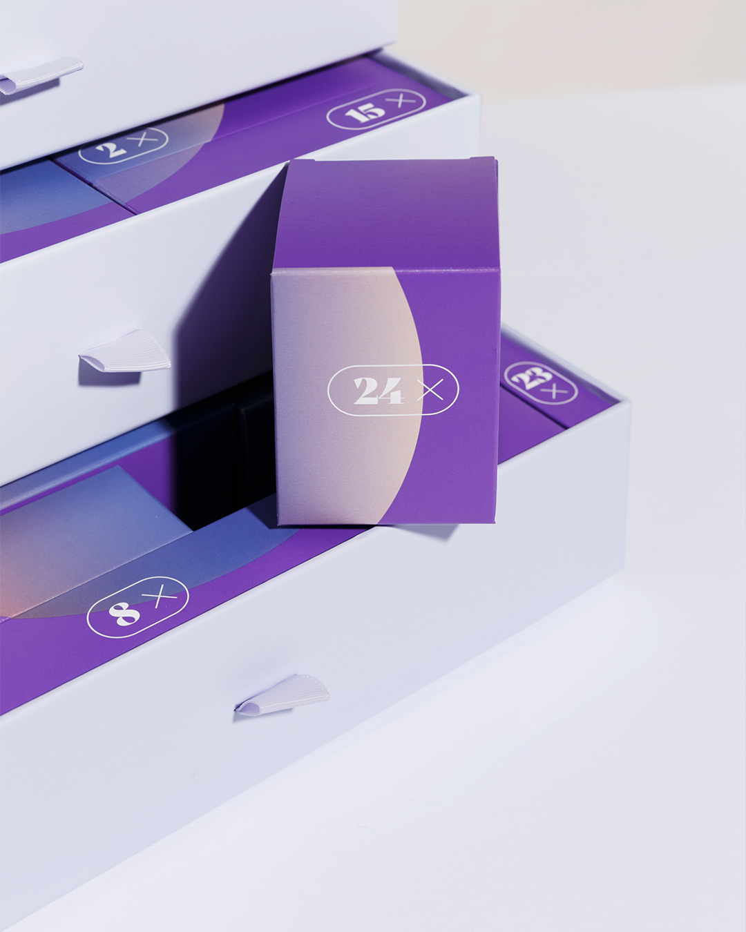 Advent_Calendar_PR_Photos4x5_Clean_Closeup_Present24