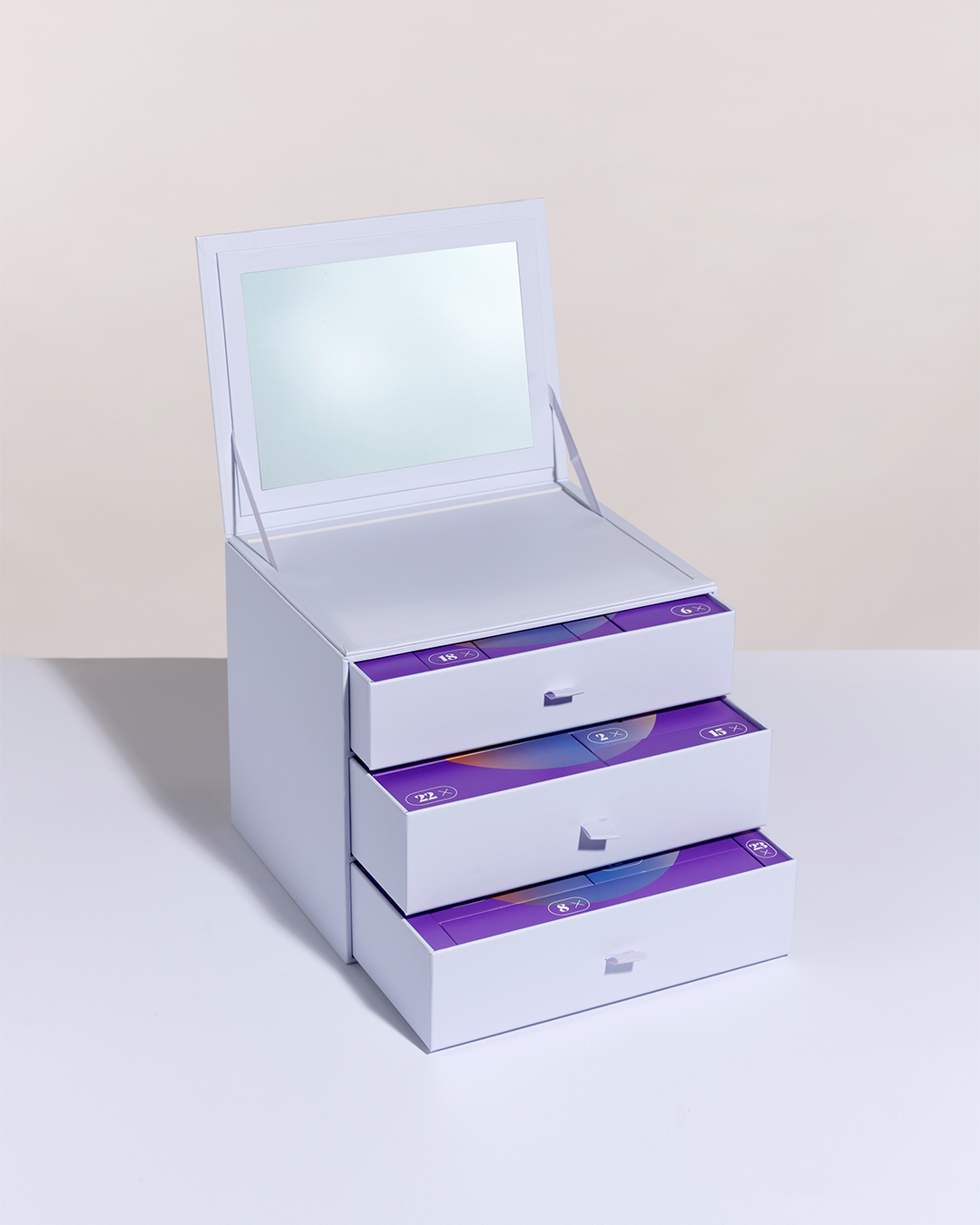 Advent_Calendar_PR_Photos4x5_Clean_Mirror_Drawer